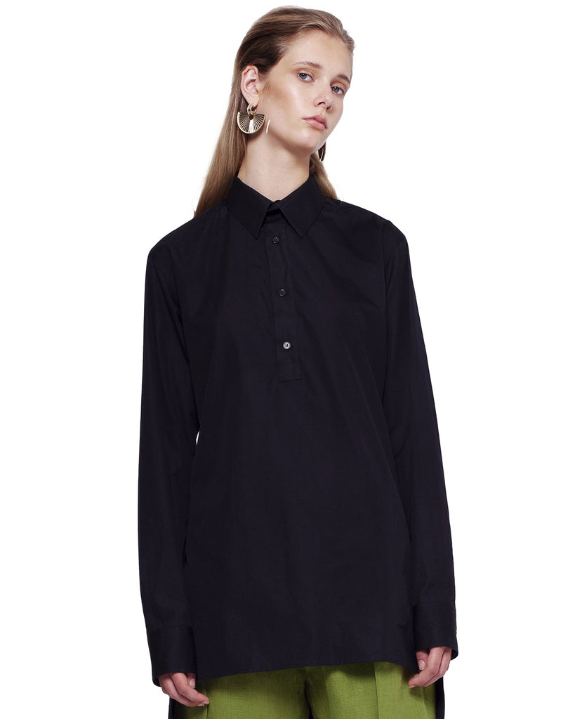 Kaftan Shirt - Black Woman front close